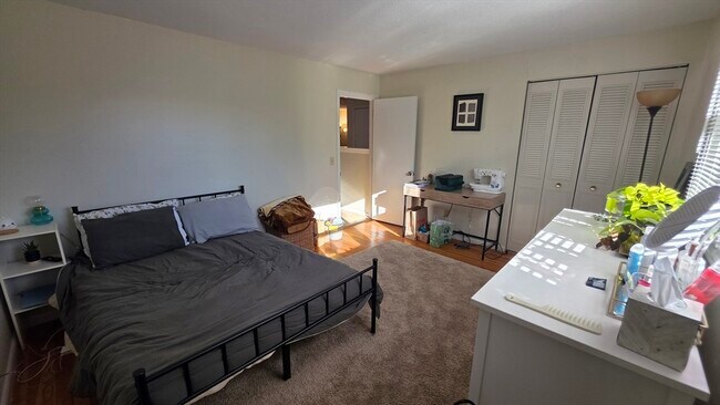 Building Photo - 55 Wedgewood Rd