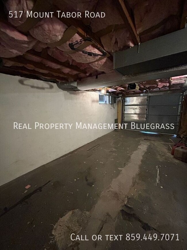 Building Photo - 517 Mt Tabor Rd