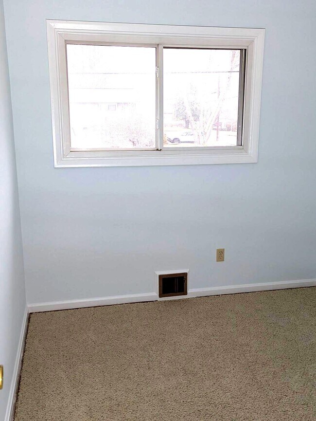 Building Photo - 4507 Weyburn Dr