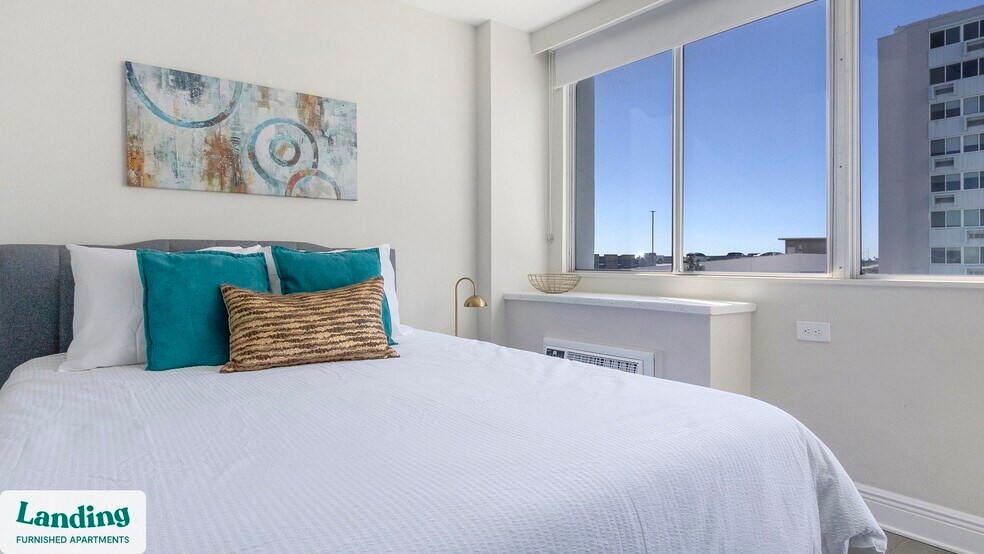 Building Photo - 305 Dr. M.L.K. Jr St S