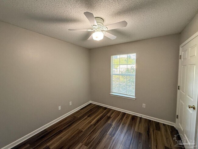 Building Photo - 4167 Bell Ln