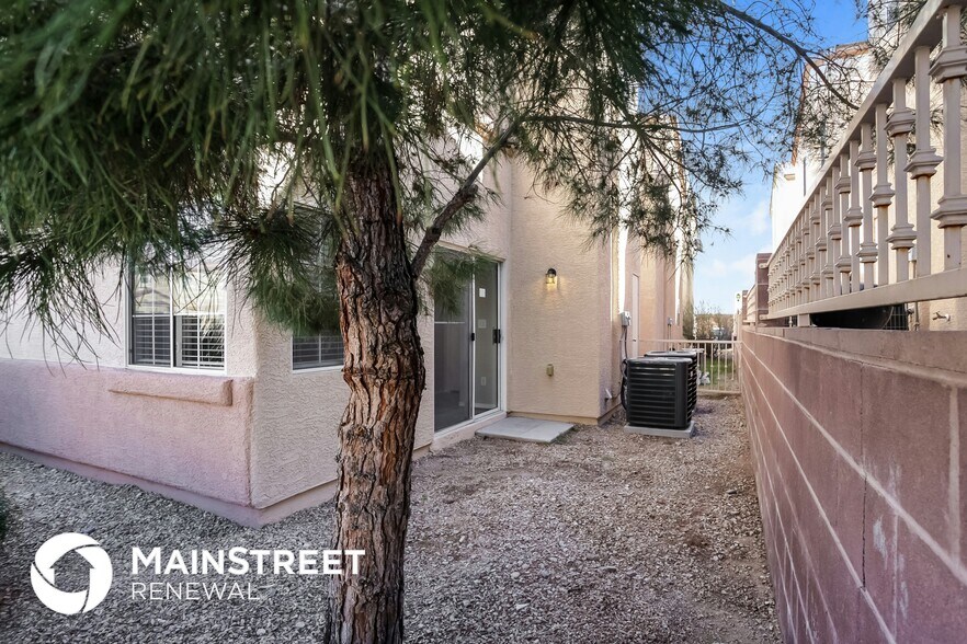 Building Photo - 10521 West Table Lands Court