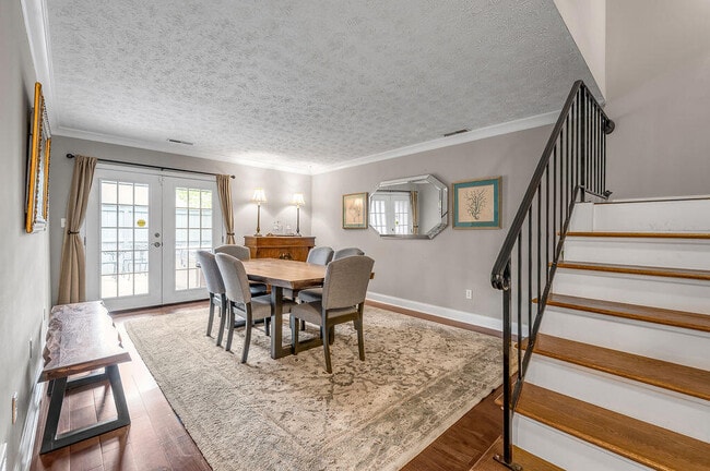 Building Photo - 500 Laketower Dr