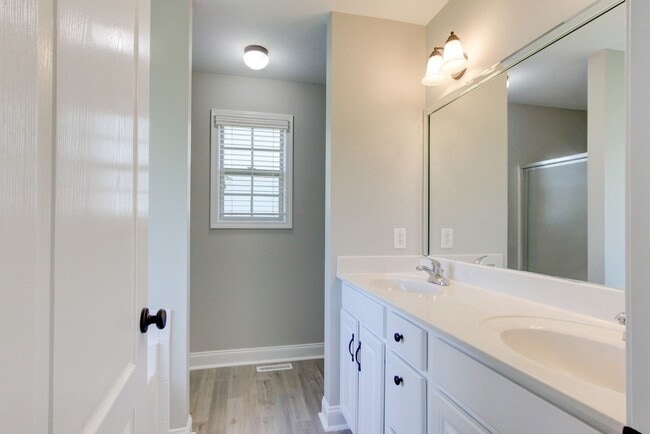 Building Photo - Bonus room is HUGE.  WOW