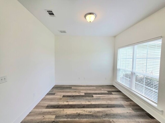 Building Photo - 1671 Granite Ln