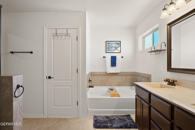 Building Photo - 13483 Halifax St