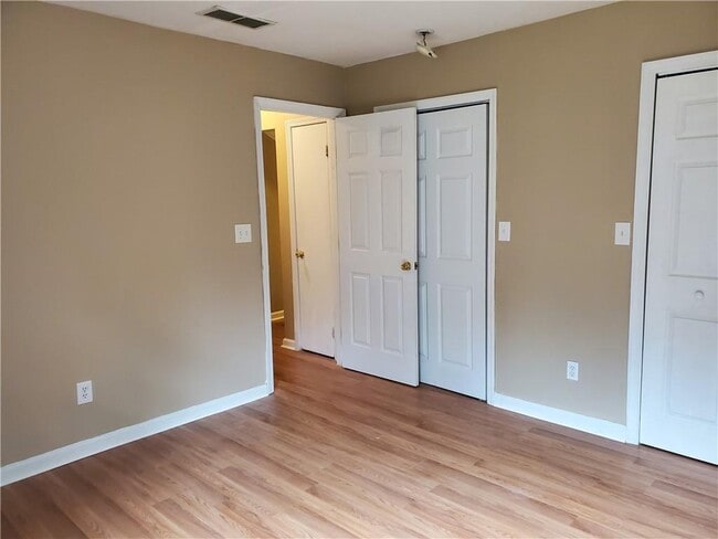 Building Photo - 2622 Country Trace SE