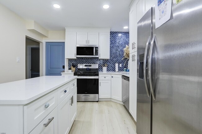 Building Photo - 125 N Wissahickon Ave