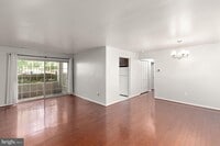 Building Photo - 203 Star Pointe Ct