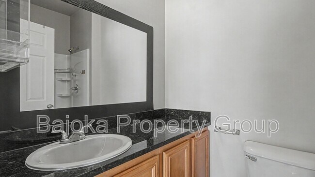 Building Photo - 43018 Burlington Dr