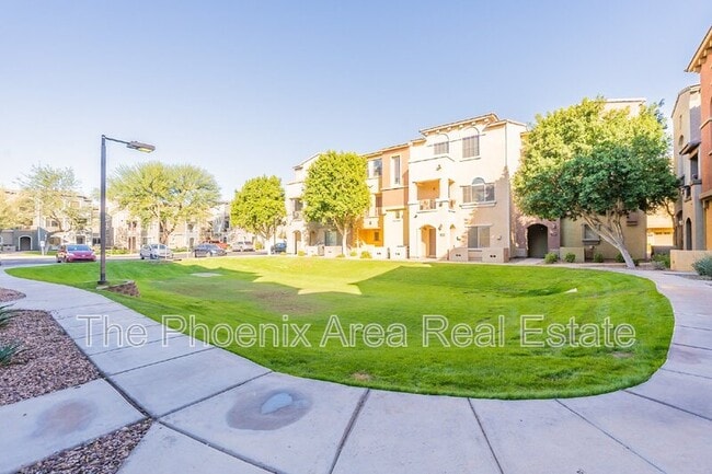 Building Photo - 2401 E Rio Salado Pkwy