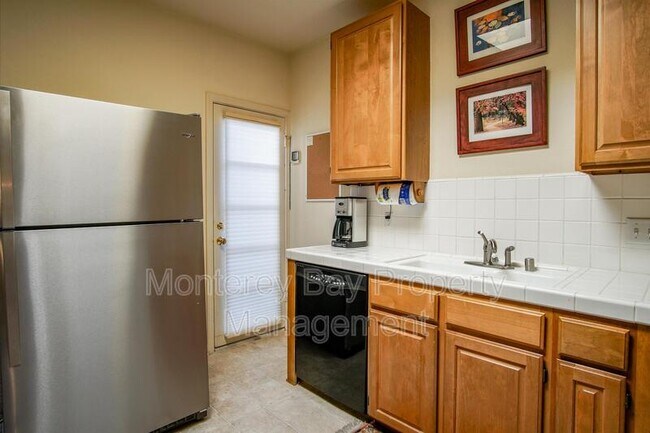Building Photo - 138 17th St