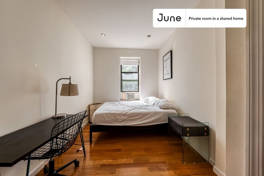 Primary Photo - Room in Shared 6 bed/2 bath home