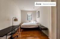 Building Photo - Private bedroom in 6 bed/2 bath Home