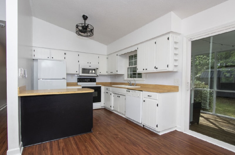 Building Photo - 415 Bradford Dr