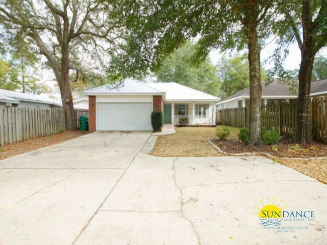 Primary Photo - Renovated 3-Bedroom Home in Niceville – Pe...