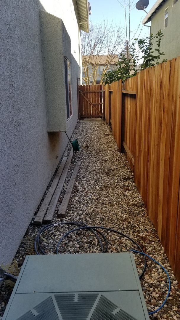 Building Photo - Beautiful 4 bedroom/2.5 bath South Davis Home!