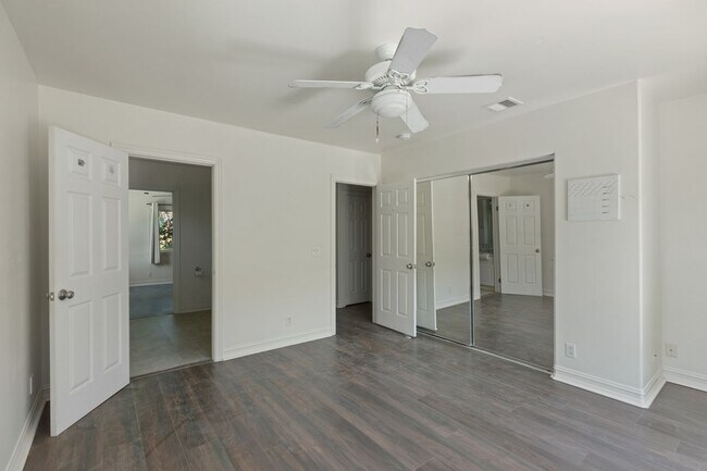Building Photo - Elegant 5-Bedroom Estate with Pool in Prime Woodland Hills