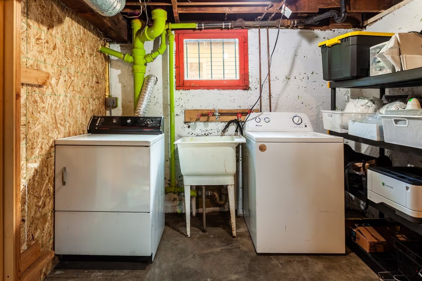 Building Photo - 1322 NE Skidmore St