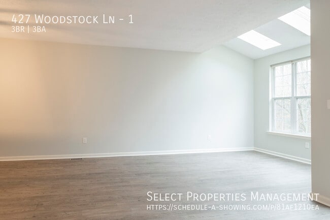 Building Photo - 427 Woodstock Ln
