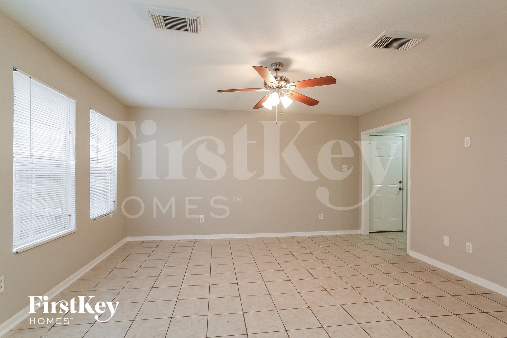 Building Photo - 947 Leadenhall Cir