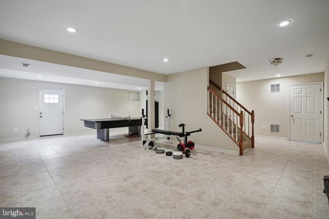 Building Photo - 6136 Deer Ridge Trail