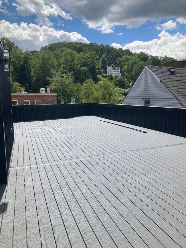 Building Photo - Extravagant New Construction in Polish Hill – A Must-See Luxury Rental!