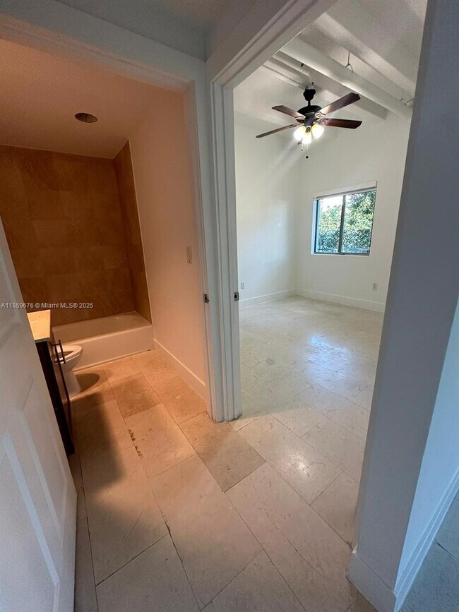 Building Photo - 7728 Collins Ave
