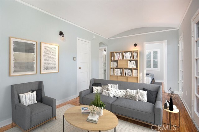 Building Photo - 453 E Sacramento St