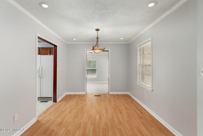 Building Photo - 1496 Wesleyan Dr