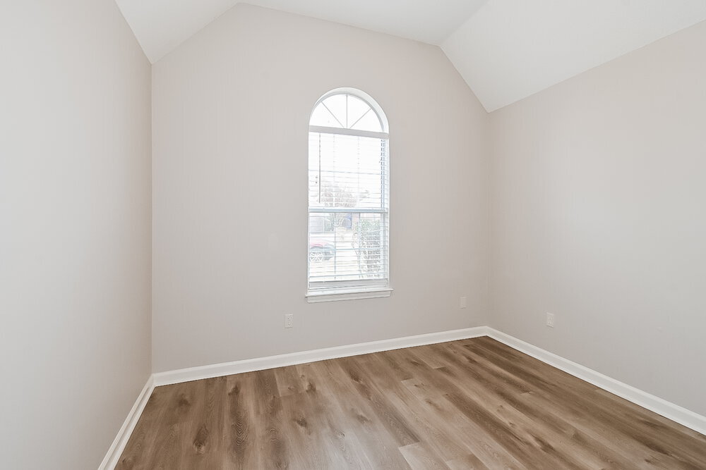Building Photo - 1483 S Goodlett Grove Cove
