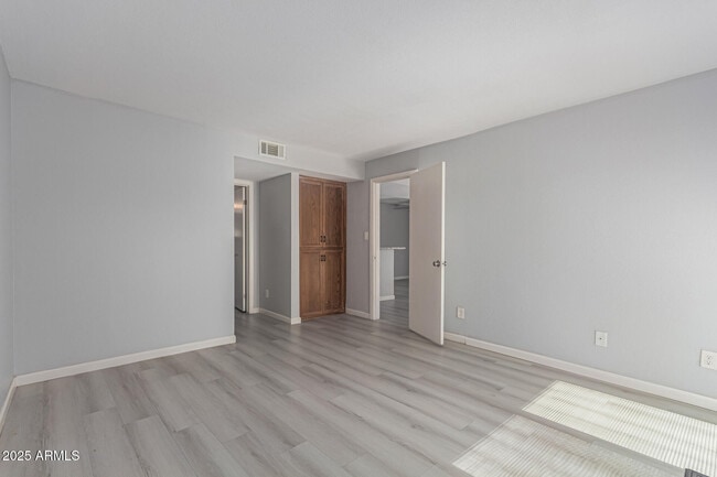 Building Photo - 4730 W Northern Ave