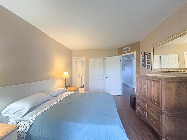 Building Photo - 3362 Cynthia Ln