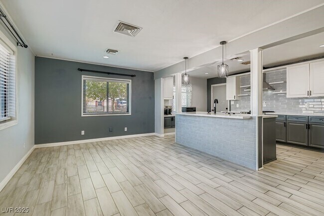 Building Photo - 419 Ilmenite Way