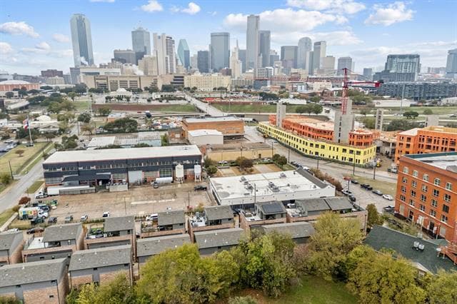 Building Photo - 1545 Cosette Dr