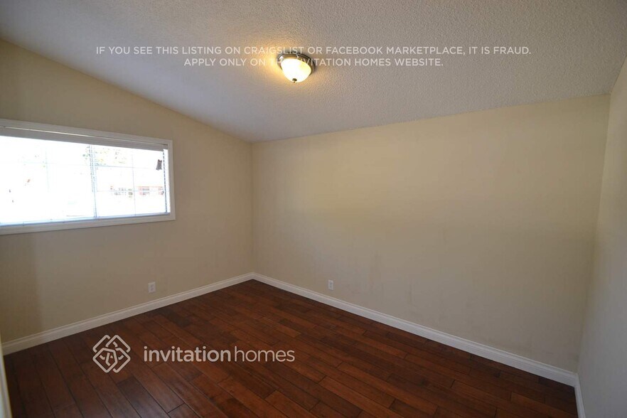 Building Photo - 548 Galsworthy St
