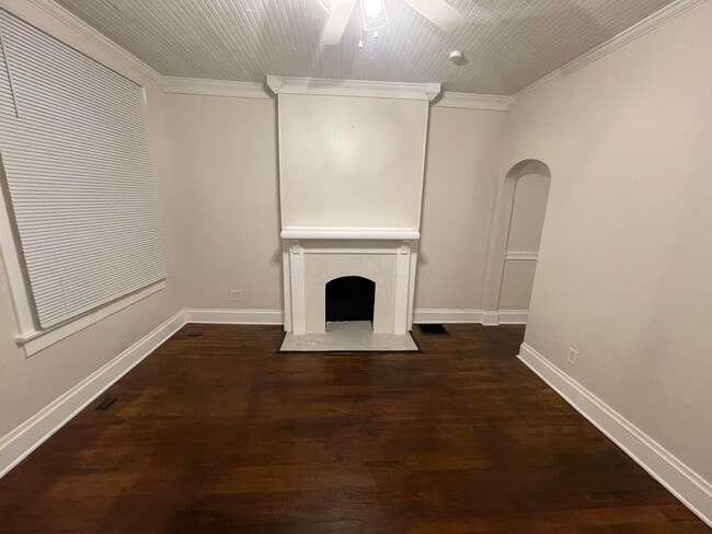 Building Photo - 287 E Woodrow Ave