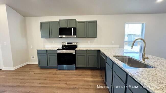 Building Photo - 2136 Kokomo Ave