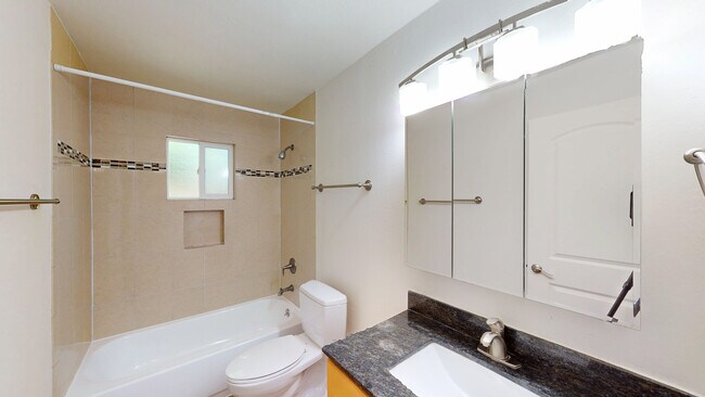 Building Photo - 18167 Happy Ln