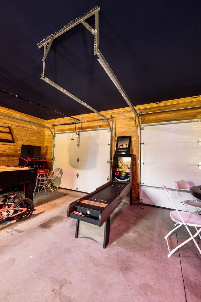 Building Photo - 7223 Ferry Rd