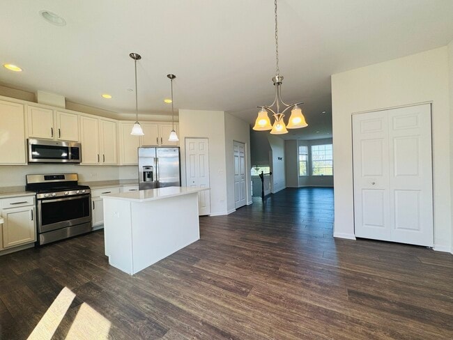 Building Photo - 4463 Monroe Ct