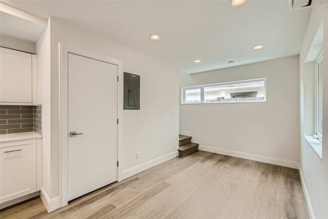 Building Photo - 11235 37th Ave SW