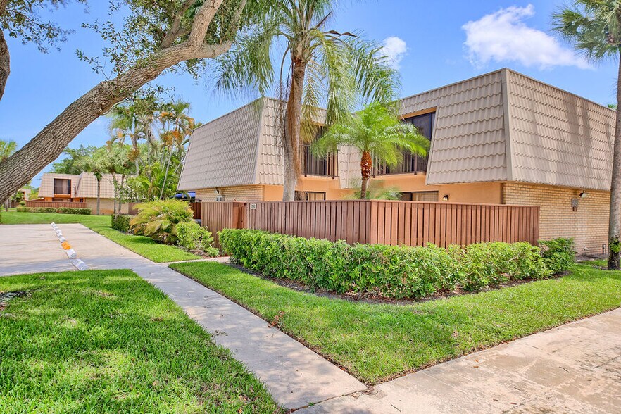 Building Photo - 5731 57th Way