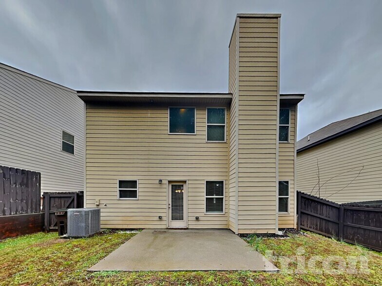 Building Photo - 203 Magnaview Dr