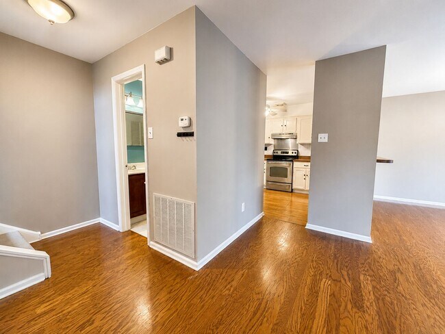 Building Photo - 46 Bark Hollow Ln