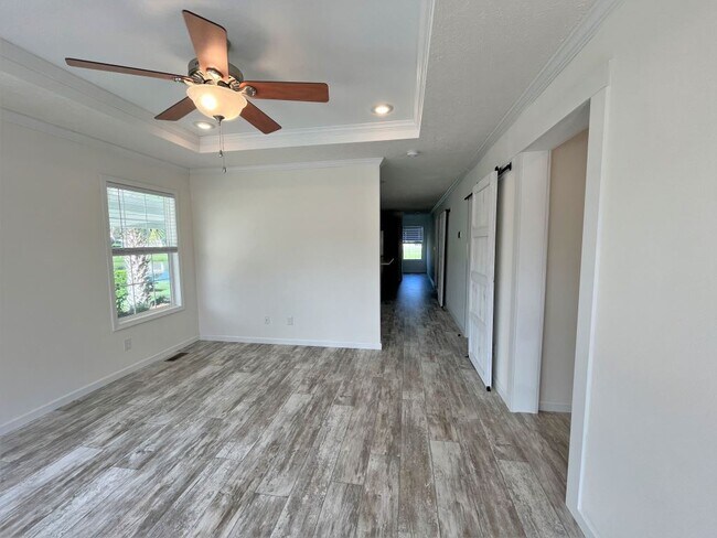 Building Photo - 165 Millwood Rd