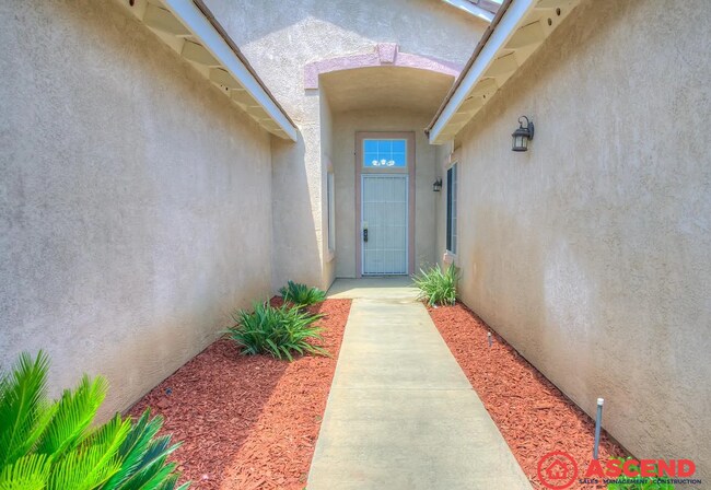 Building Photo - Charming 3BD/2BA Home in Bakersfield 93312 – Sewer & Trash Included!