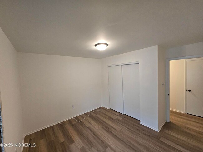 Building Photo - 218 Medford Ct