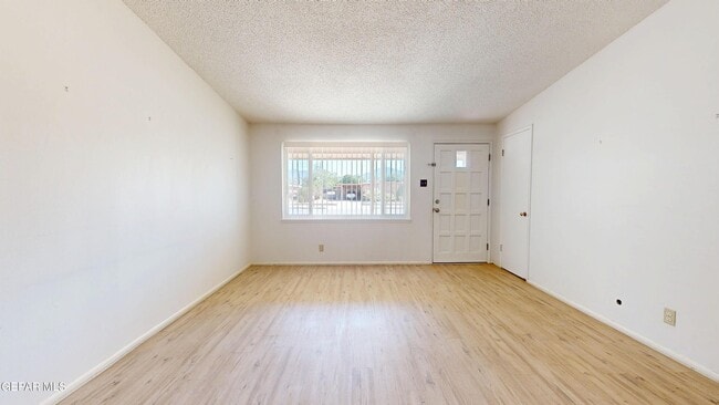 Building Photo - 4553 Skylark Way