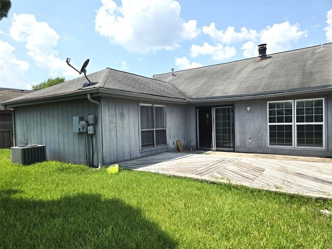 Building Photo - 13427 Juniper Point Dr